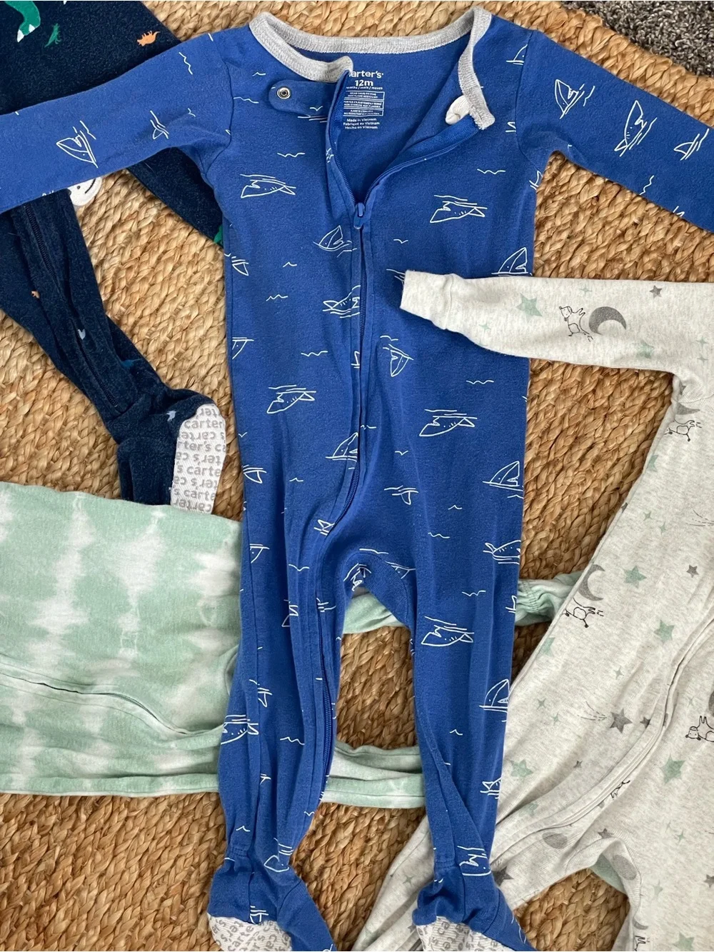 Carter’s Baby Boy 5 Piece Footed Pajamas Lot 12M Sleepwear Casual Cozy